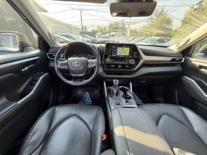 Toyota Highlander 2