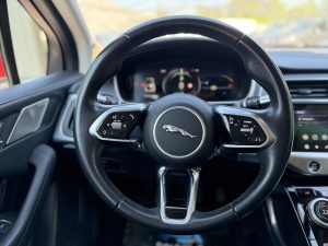 Jaguar I-Pace 8