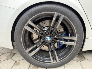 BMW M3 30