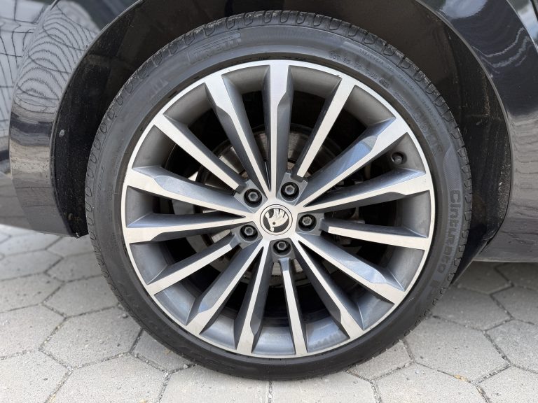 Škoda Superb Combi 2.0 TDI DSG | WEBASTO | SERVISNA | L K - galerija 8