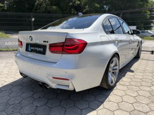 BMW M3 9