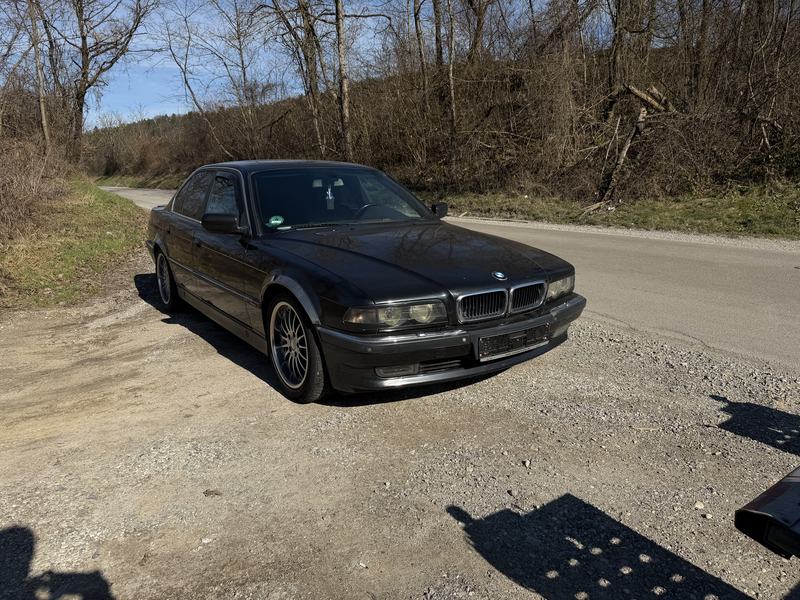 BMW 7 Serije — uvoženo vozilo, Avto Prijatelj