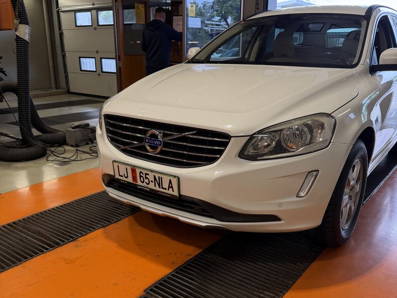 Volvo XC60 — uvoženo vozilo, Avto Prijatelj